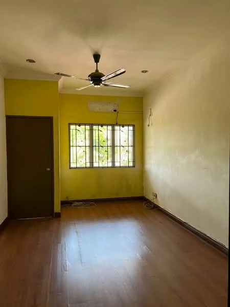 Room features: yellow painted walls, wooden flooring, 5-blade ceiling fan, window with metal grille, air conditioning unit, light fixtures in ceiling, power outlet, baseboard trim; view: garden.