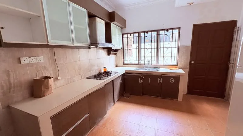 Kitchen features: brown cabinetry, white upper cabinets with glass fronts, stainless-steel gas hob, kitchen countertop with integrated sink, tile backsplash, window with metal grille, light-colored tile flooring, paper bag on countertop; style: modern.