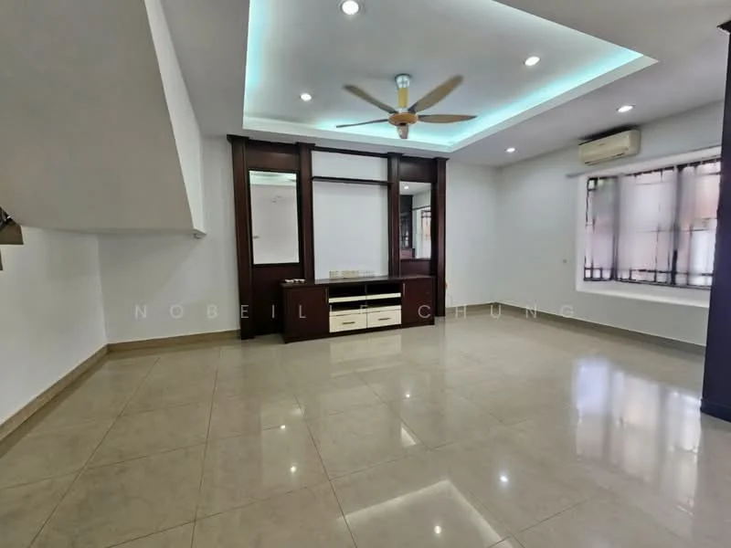 Living features: polished ceramic tile flooring, white painted walls, tray ceiling with recessed lighting, 5-blade ceiling fan with light, built-in TV console with storage, large windows with sheer curtains, air conditioning unit, neutral color palette; style: modern.
