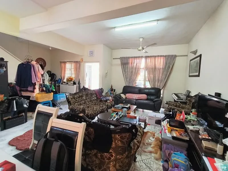 Living features: 3-seater leather sofa in black, 2-seater fabric sofa with floral pattern, coffee table, TV console, wall-mounted TV, area rug, ceiling fan, curtains, decorative wall art, potted plants, various storage boxes, bookshelves, piano; style: contemporary.