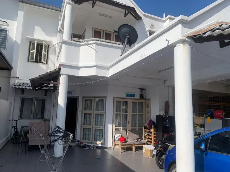 Exterior type: linked terrace house; features: white painted facade, flat roof, covered porch, outdoor seating area, paved flooring, satellite dish, multiple windows, awning over porch, bicycle storage, car parked in driveway; style: modern.