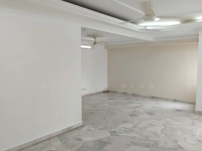 Room features: white painted walls, marble flooring, tray ceiling, ceiling fan, recessed lighting, neutral color scheme; style: modern.