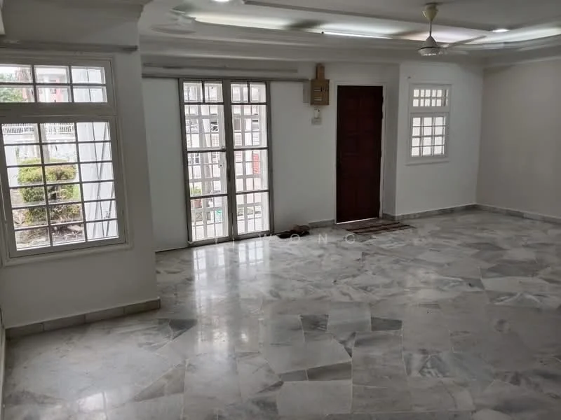 Living features: marble flooring, white painted walls, tray ceiling, 5-blade ceiling fan, floor-to-ceiling windows, double-hung windows, wooden front door, natural light from windows; style: modern; view: garden.