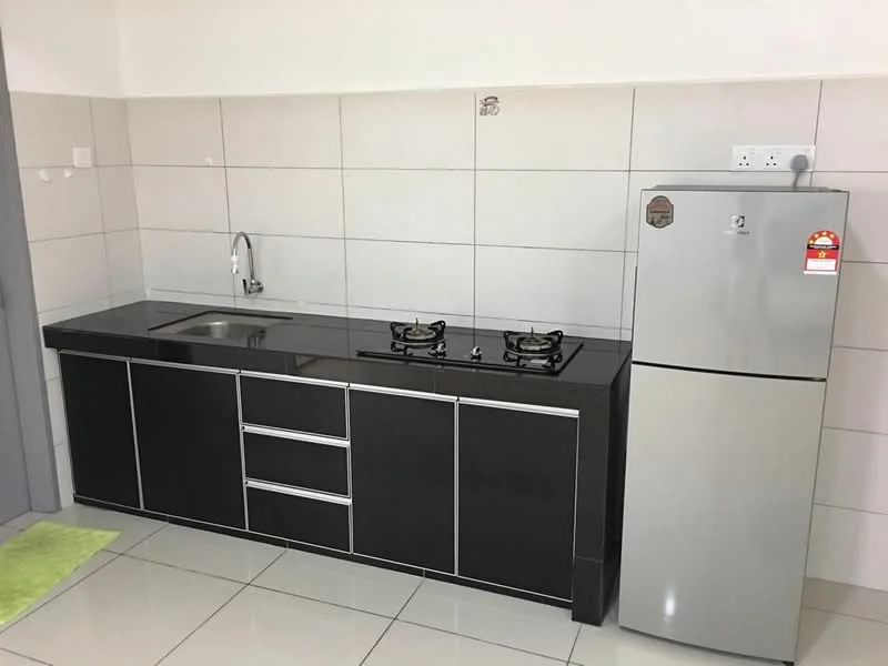 Kitchen features: black granite countertop, stainless-steel single-bowl sink, chrome pull-down faucet, 2-burner gas hob, stainless-steel fridge, black cabinetry with horizontal handles, white tiled walls, grey tiled flooring; style: modern.
