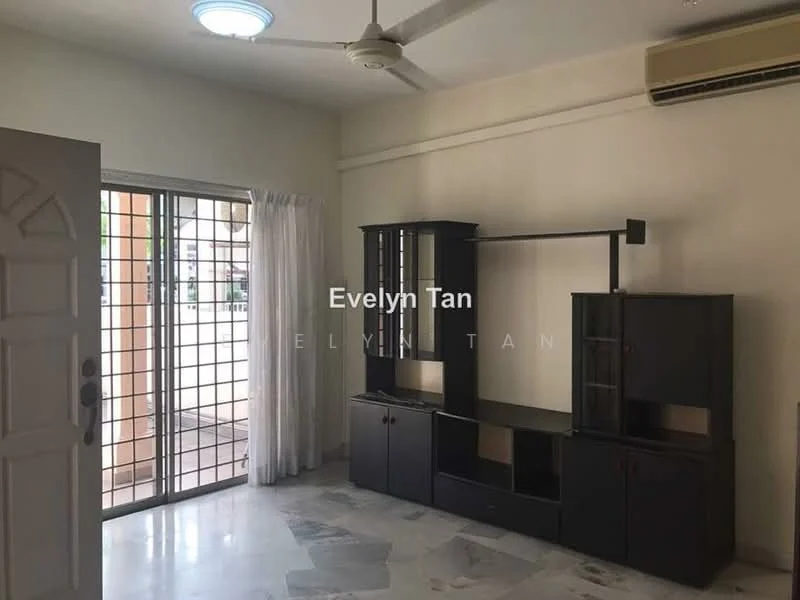 Living features: marble flooring, white painted walls, ceiling fan, wall-mounted air conditioning unit, sliding glass door, curtains, TV console, built-in shelving unit.