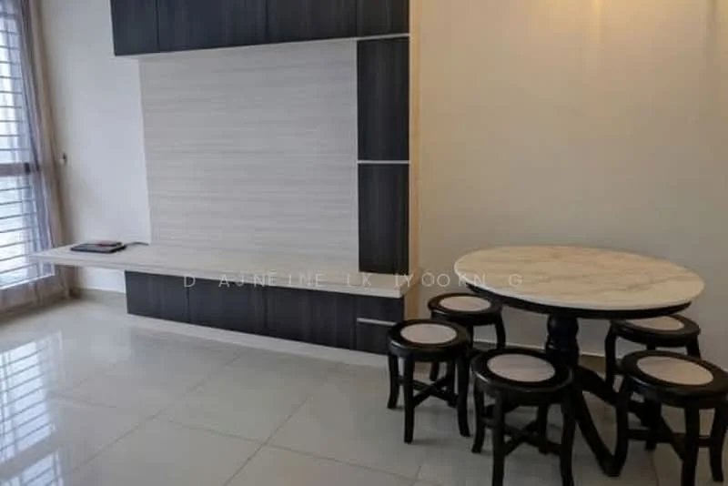 Dining features: round marble dining table, 4 black wooden dining chairs, white tiled flooring, light grey painted walls, built-in wall unit with light wood finish, large window with horizontal blinds, recessed lighting, neutral wall decor; style: modern.