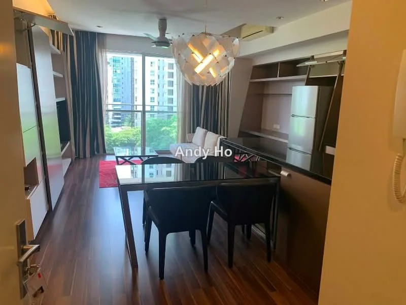 Living features: wooden flooring, floor-to-ceiling windows, 5-blade ceiling fan with light, recessed downlights, black dining table, 4 black dining chairs, built-in shelving unit, wall-mounted TV, refrigerator, curtains, decorative pendant light; style: modern; view: city.