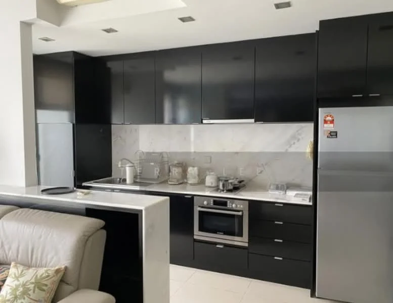 Kitchen features: black cabinetry, marble backsplash, stainless-steel sink, chrome pull-down faucet, built-in oven, stainless-steel fridge, 4-burner gas hob, countertop with overhang, under-cabinet lighting, tile flooring, recessed downlights; style: modern.