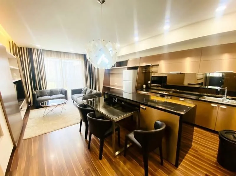 Living features: wooden flooring, floor-to-ceiling windows, sheer curtains, 3-seater fabric sofa in grey, coffee table, TV console, wall-mounted TV, chandelier, dining table for 4, black upholstered dining chairs, kitchen island with bar seating, stainless-steel fridge, built-in oven, ceramic cooktop, black cabinetry; style: modern; view: city.