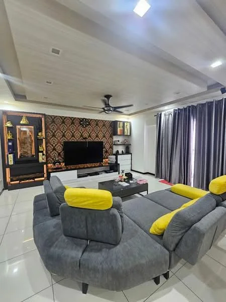 Living features: L-shape sectional sofa in grey with yellow accent cushions, coffee table, wall-mounted TV, TV console, decorative wall with patterned wallpaper, recessed ceiling lights, ceiling fan, floor-to-ceiling curtains in grey, white tiled flooring, built-in shelving unit, decorative items on shelves; style: modern.