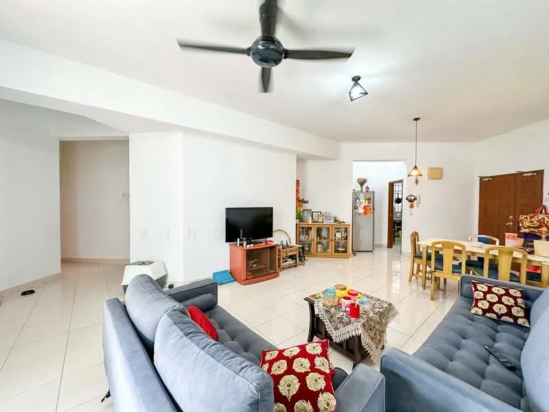 Living features: light grey walls, white ceiling, 5-blade ceiling fan with light, wall-mounted TV, coffee table, 2-seater fabric sofa in grey, 3-seater fabric sofa with floral pattern, decorative throw pillows, area rug, dining table with chairs, open layout, tile flooring; style: modern. Kitchen features: stainless-steel fridge, built-in cabinets, countertop, microwave, open layout; style: modern.