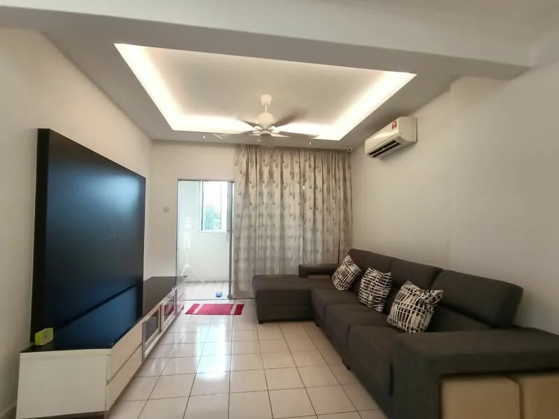 Living features: grey fabric L-shape sectional sofa, 3 decorative cushions, white wall-mounted TV console, black flat-screen TV, recessed ceiling lights, 5-blade ceiling fan with light, wall-mounted split AC, floor-to-ceiling windows with sheer curtains, white tiled flooring, red area rug; style: modern.