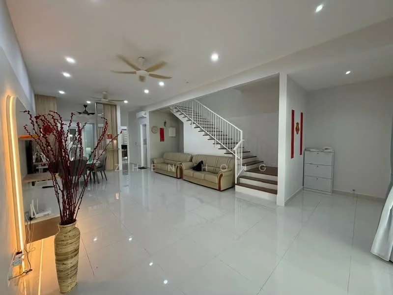 Living features: white painted walls, glossy white tile flooring, 5-blade ceiling fan with light, sofa in beige, coffee table, decorative vase with branches, wall-mounted TV, recessed LED downlights, staircase with white railing, open layout to dining area; style: modern.