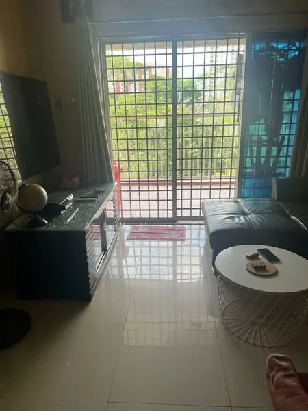 Living features: black TV console, wall-mounted TV, glass coffee table, black leather sofa, white round side table, large sliding glass door, curtains, white tiled flooring, ceiling fan; style: modern; view: garden.
