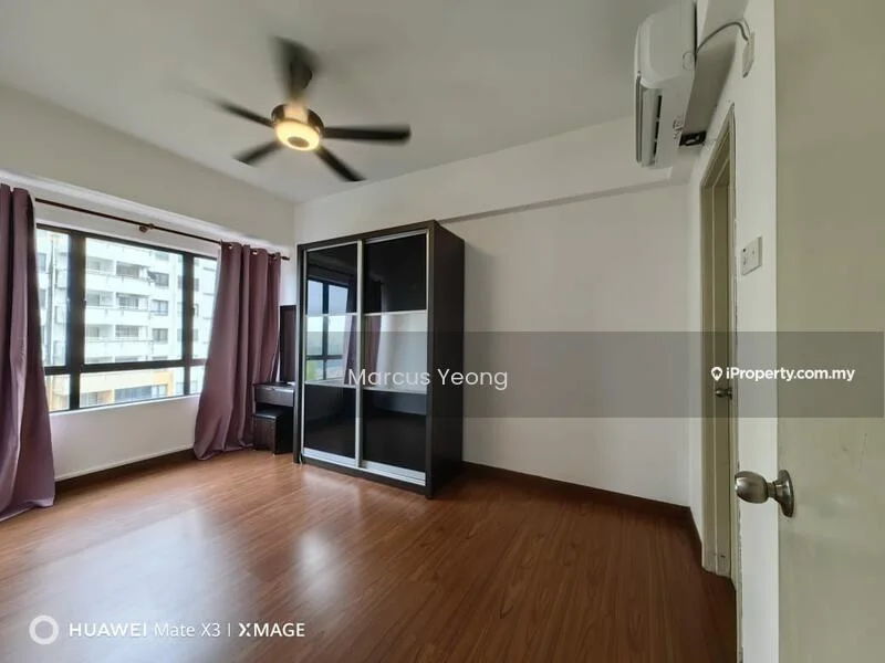 Bedroom features: laminate flooring, white painted walls, 5-blade ceiling fan with light, floor-to-ceiling windows, curtains, built-in wardrobe, air conditioning unit; style: modern.