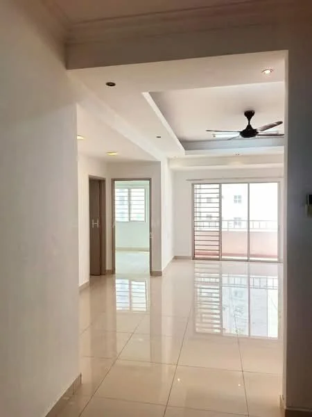 Room features: white painted walls, glossy ceramic tile flooring, tray ceiling with recessed lighting, 5-blade ceiling fan, large windows with sliding glass doors, natural light from windows, neutral color scheme, open layout; style: modern; view: city.