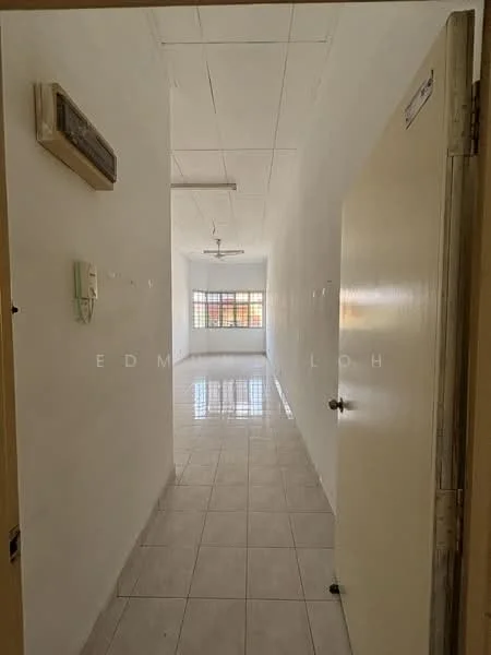 Room features: white painted walls, glossy ceramic tile flooring, ceiling fan, window with grid pattern, door with knob handle, light switch on wall, neutral color scheme, open layout; style: minimalist.