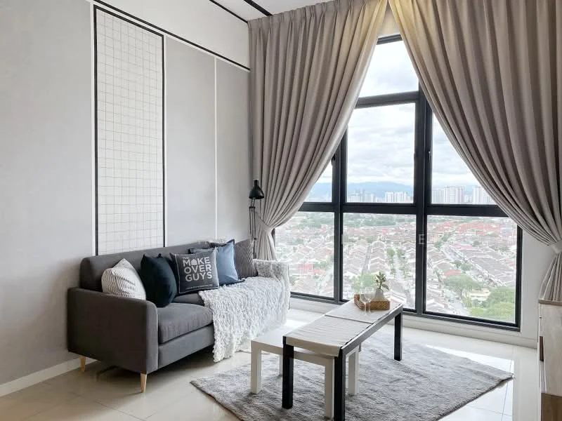 Living features: grey fabric sofa, decorative throw pillows, white knitted throw blanket, white coffee table, area rug with geometric pattern, floor-to-ceiling windows, curtains in light grey, city skyline view, wall with grid pattern, light-colored walls, recessed ceiling lights; style: modern; view: city.