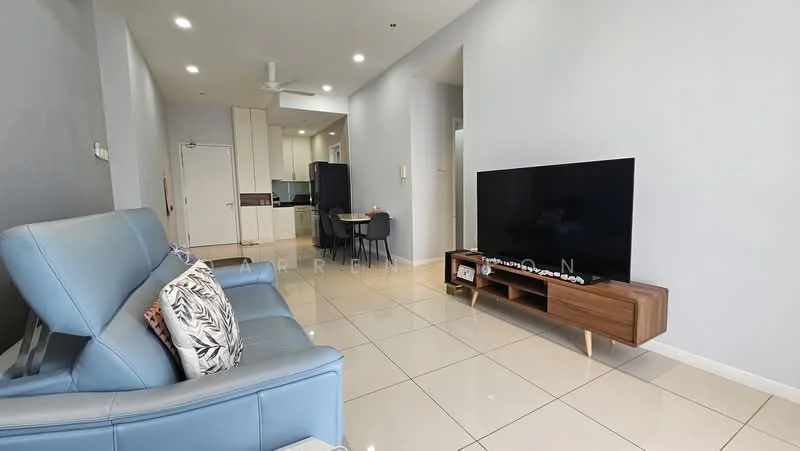 Living features: 3-seater leather sofa in light blue, decorative cushions, wall-mounted TV, wooden TV console, ceramic tile flooring, recessed downlights, ceiling fan, open layout to kitchen, large windows for natural light, neutral painted walls; style: modern. Kitchen features: kitchen island with seating, white cabinetry, stainless-steel appliances, built-in oven, freestanding range oven, microwave, granite countertop, backsplash with tile cladding; style: modern.