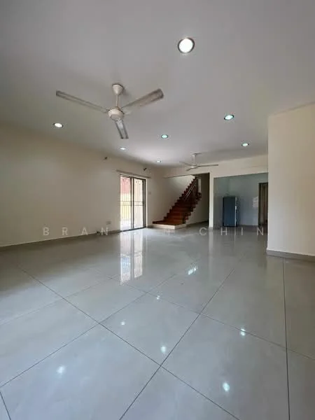 Living features: polished ceramic tile flooring, white painted walls, 5-blade ceiling fan with light, recessed LED downlights, large sliding glass door, staircase with wooden steps, fridge, open layout; style: modern.