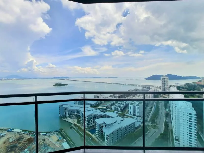 Room view: sea.