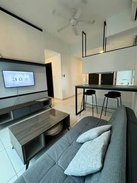 Living features: grey fabric sofa, coffee table with wood finish, wall-mounted TV, TV console with storage, 5-blade ceiling fan, recessed downlights, white painted walls, tile flooring, bar counter with high stools, open layout to kitchen, decorative cushions; style: modern.