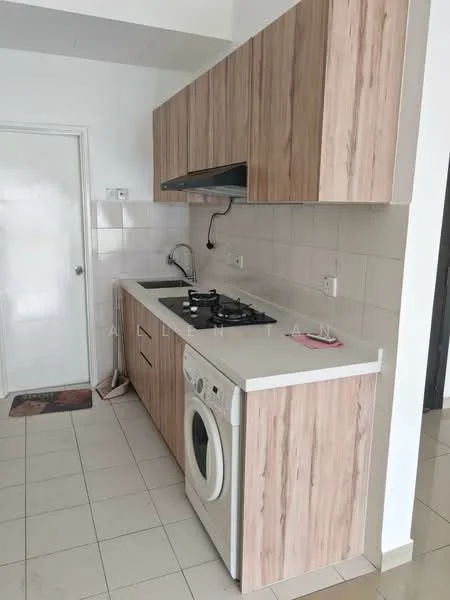 Kitchen features: laminate cabinetry in light wood finish, white countertop, single-bowl stainless-steel sink, chrome pull-down faucet, 4-burner gas hob, built-in oven, front-load washing machine, white tiled backsplash, ceramic tile flooring, wall-mounted range hood, under-cabinet lighting; style: modern.