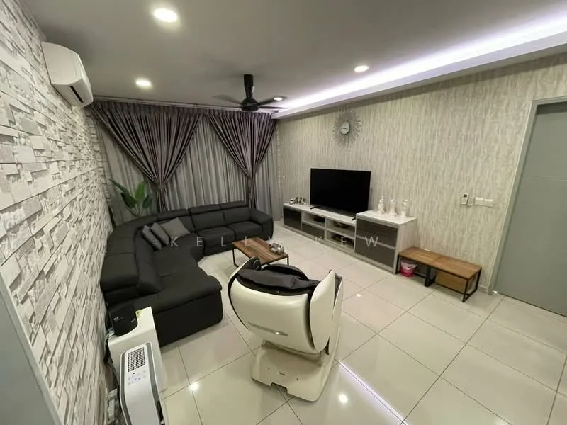 Living features: grey L-shape sectional sofa, wall-mounted TV, TV console, coffee table, recessed LED downlights, 5-blade ceiling fan, air conditioning unit, decorative wall clock, textured feature wall with stone cladding, light-colored wallpaper, floor-to-ceiling curtains, large tiles flooring, indoor plant; style: modern.