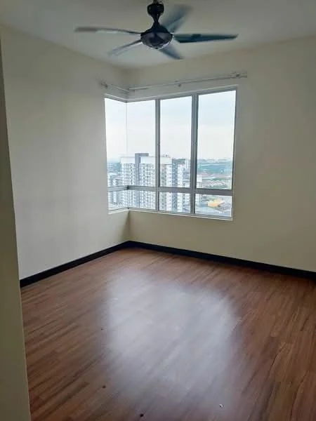 Bedroom features: laminate flooring, white painted walls, 5-blade ceiling fan, floor-to-ceiling windows, city view; style: modern; view: city.