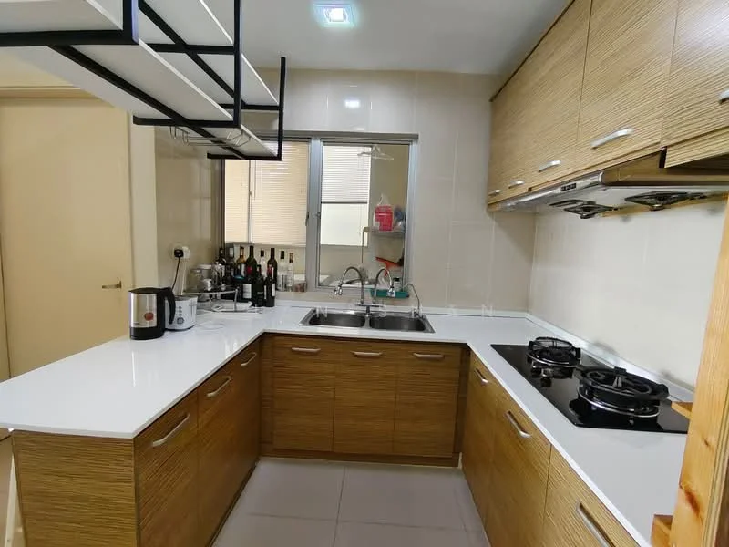 Kitchen features: L-shaped kitchen layout, white quartz countertop, wood cabinetry with a natural finish, stainless-steel sink, chrome pull-down faucet, built-in gas hob, exhaust hood, ceramic tile backsplash, under-cabinet lighting, window with blinds, kitchen appliances including a kettle and wine bottles, grey tile flooring; style: modern.