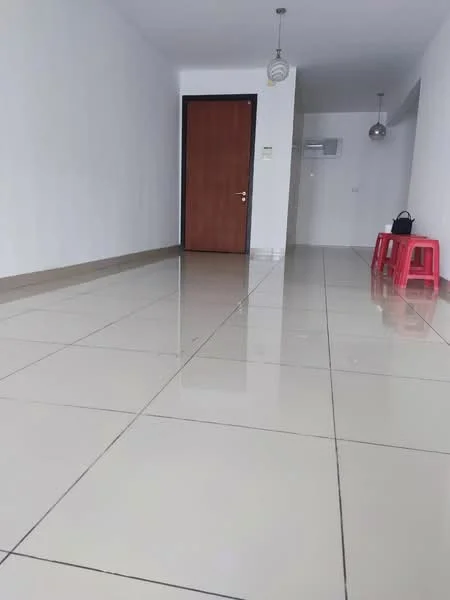 Room features: white painted walls, glossy ceramic tile flooring, wooden door, 1 wall-mounted split AC, 2 pendant lights, 2 red plastic stools; style: modern.