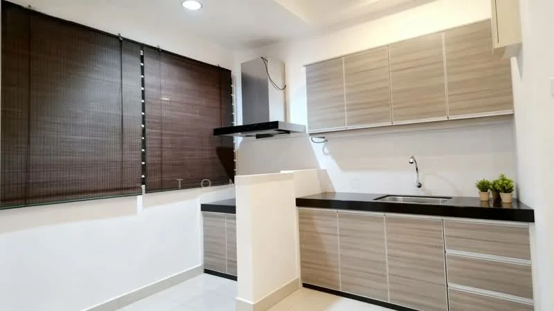 Zenith Residences, SS7, Petaling Jaya — view 1 of 5 in SS7 — for Sale