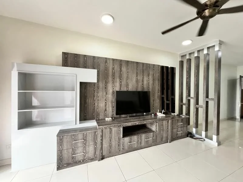 Living features: wall-mounted TV, dark wood entertainment unit, white shelving unit, light-colored tiled flooring, ceiling fan, recessed lighting, decorative wall paneling, neutral wall color; style: modern.