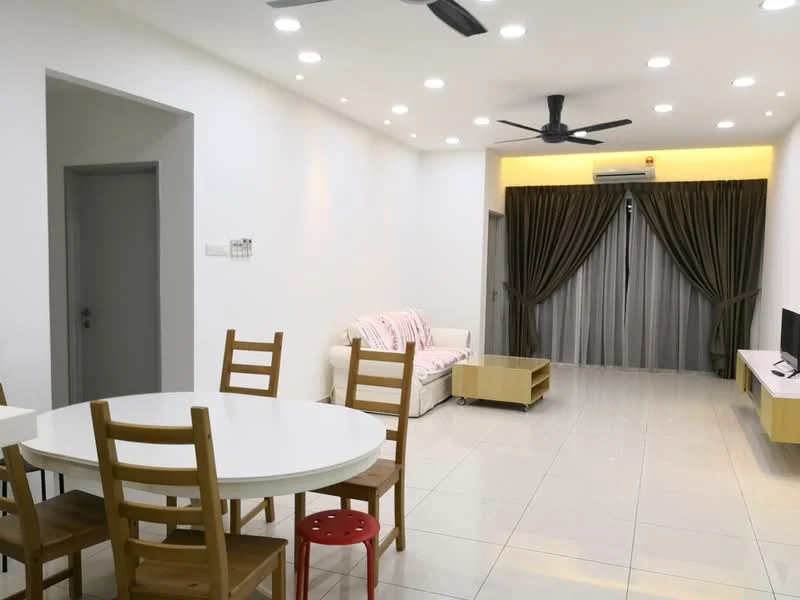 Living features: white painted walls, glossy tile flooring, 5-blade ceiling fan with light, recessed LED downlights, sofa in cream fabric, coffee table, TV console, wall-mounted TV, floor-to-ceiling curtains, air conditioning unit; style: modern. Dining features: round dining table, white tabletop, wooden dining chairs, red stool; style: modern.