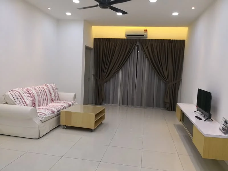 Living features: 3-seater fabric sofa in white with red pattern, coffee table with wooden surface and wheels, wall-mounted TV, TV console in light wood, floor-to-ceiling windows with sheer curtains, dark brown curtains, recessed LED downlights, ceiling fan with light, glossy tile flooring in white, air conditioning unit on wall; style: modern.