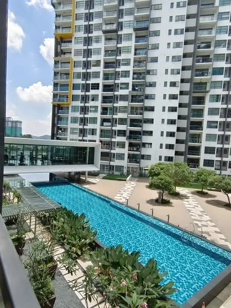 Exterior type: high-rise condominium; features: infinity pool, pool deck with loungers, landscaped garden with plants, glass curtain wall facade, balconies on upper floors, outdoor seating area, manicured lawn, modern architectural design; style: modern.