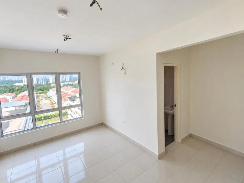 Bedroom features: white painted walls, glossy white ceramic tile flooring, large rectangular window, aluminum window frames, city view, built-in wardrobe opening, plain white ceiling, surface-mounted ceiling light point, smoke detector, electrical wiring points on ceiling, beige skirting tiles, doorway to ensuite bathroom, unfurnished room; style: modern; view: city.