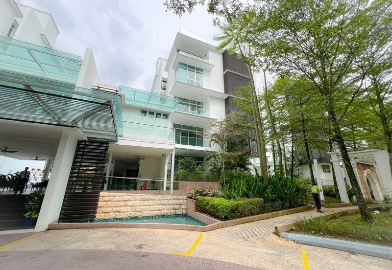 Kenny Hills Residence, Bukit Tunku