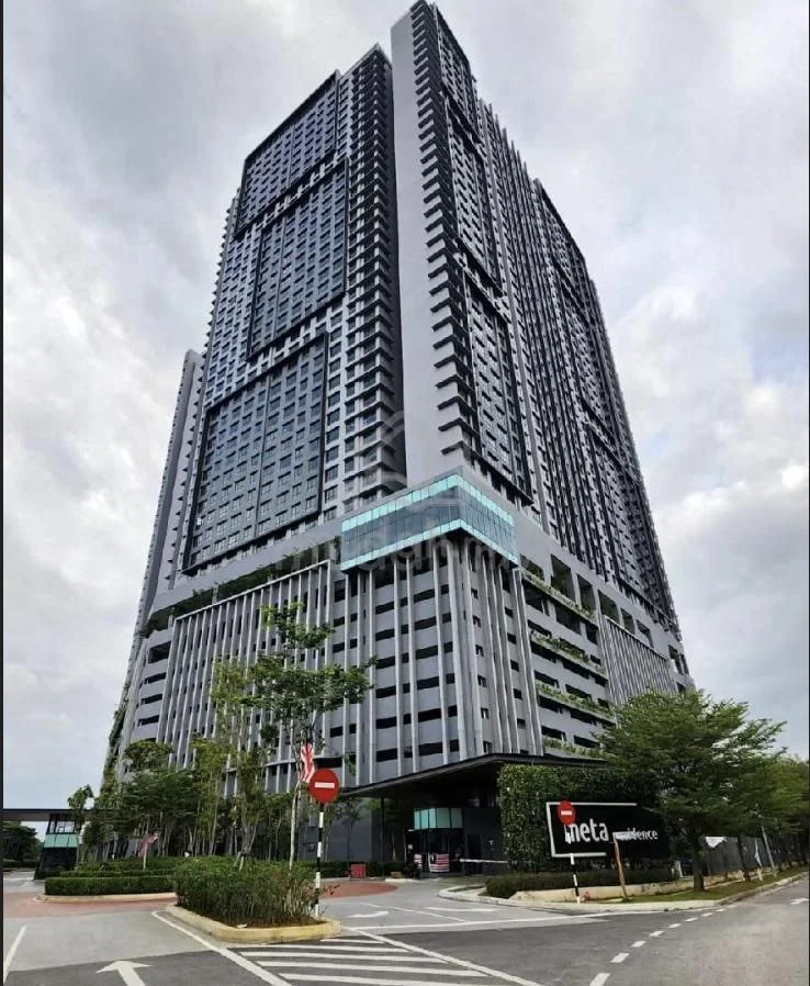 Meta Residence