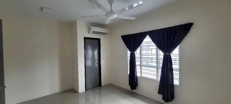 Room features: white painted walls, grey tiled flooring, 5-blade ceiling fan, wall-mounted split AC, blackout curtains, casement windows with horizontal slats, single door, window with grid pattern; style: modern.